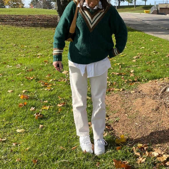 Vintage Gap Wool V-Neck Sweater - Picture 4 of 4